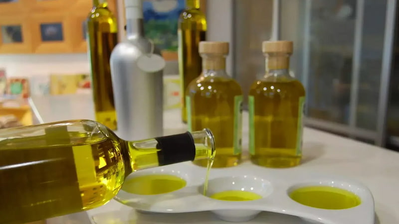 تصویر 1 از روغن زیتون بدون بو بکر طعمی ملایم و طبیعی خالص